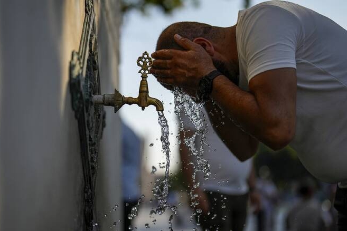 Ο Καιρός σήμερα | Υποχωρεί από σήμερα ο καύσωνας – Ανάσα δροσιάς το Σαββατοκύριακο